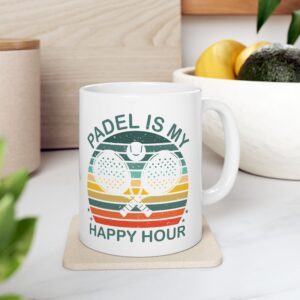 Cană padel „Happy Hour” personalizată, cană ceramică pentru pasionații de padel