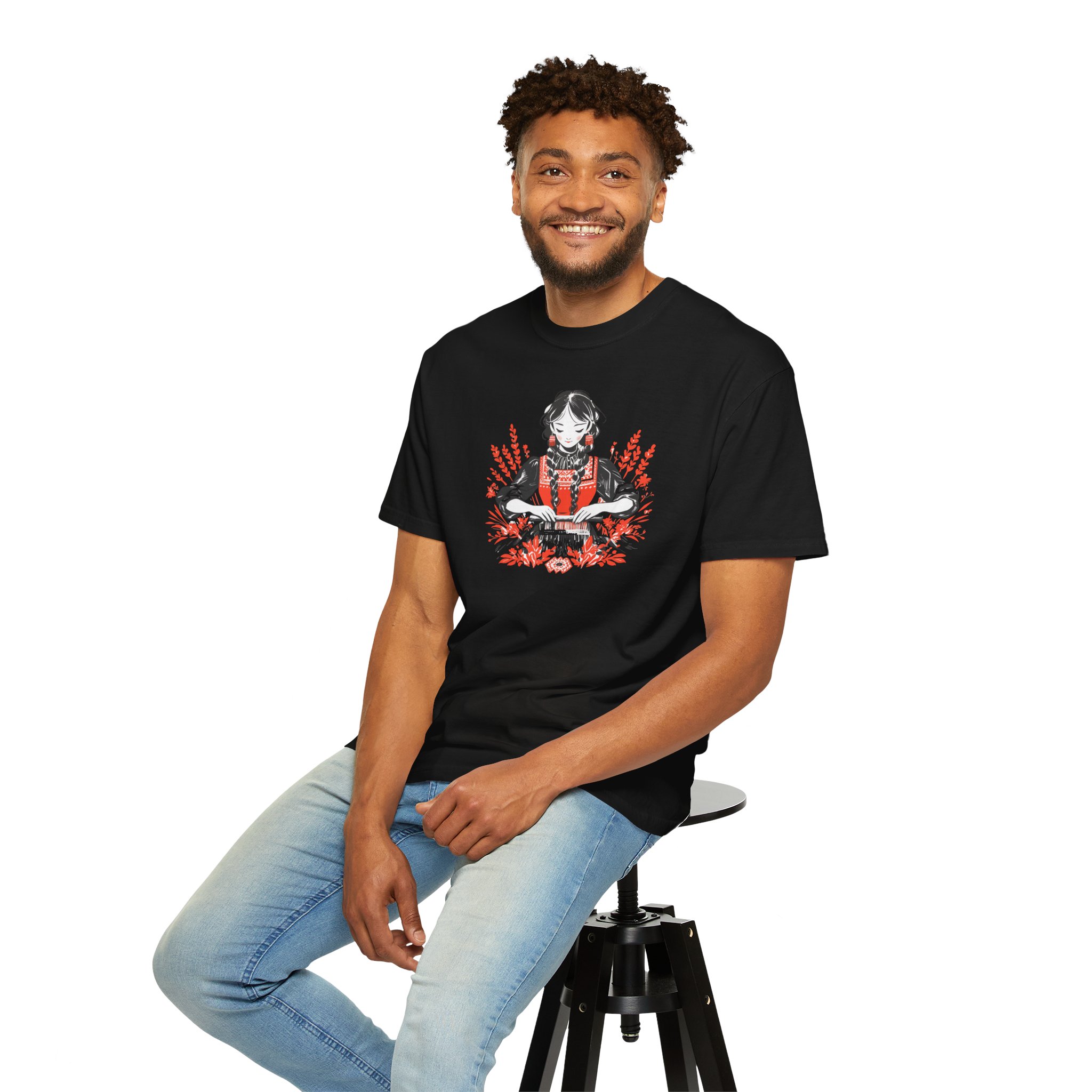 tricou negru cu motiv Domnisorita stil pixel art, simbol tradițional românesc