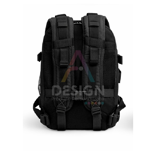 Rucsac multifuncțional negru – detaliu material și fermoare rezistente